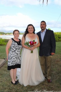 Sunset Wedding Foster's Point Hickam photos by Pasha www.BestHawaii.photos 20181229007